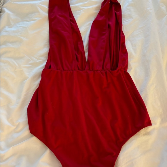 Reformation Viola Bodysuit in Red - Picture 3 of 5